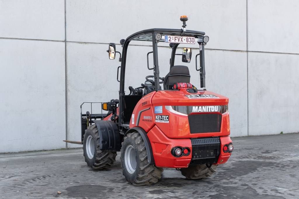 Kompaktlader des Typs Manitou MLA 3-25 HC, Gebrauchtmaschine in Moerbeke (Bild 5)