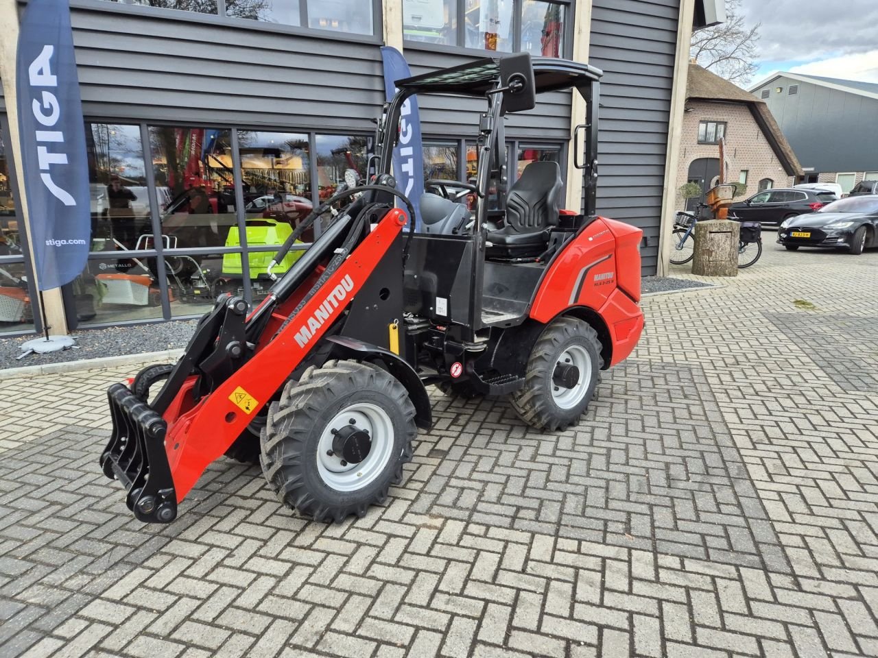 Kompaktlader of the type Manitou MLA 3-25H, Neumaschine in Lunteren (Picture 2)