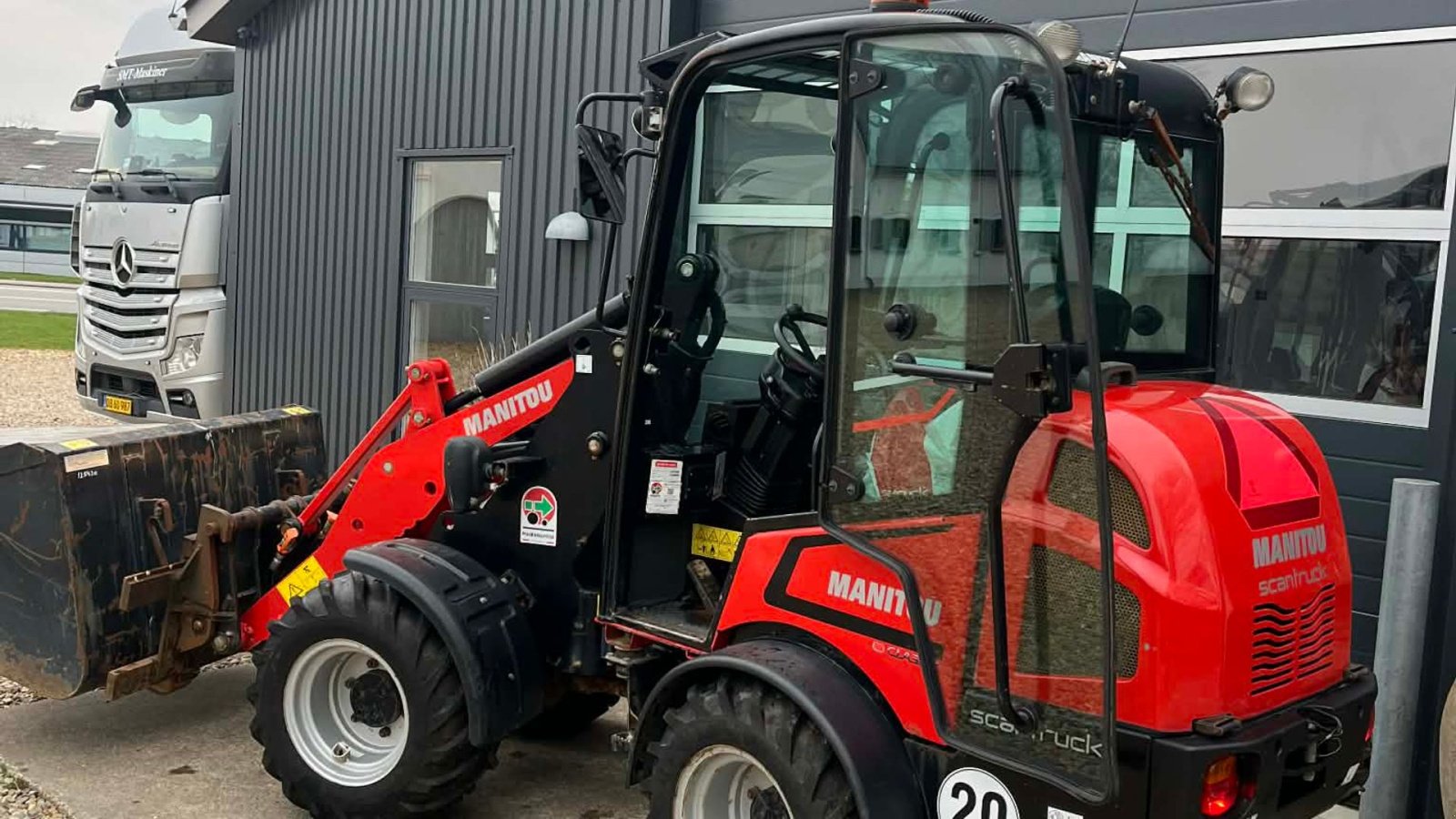 Kompaktlader of the type Manitou MLA 3-35H, Gebrauchtmaschine in Føvling (Picture 5)