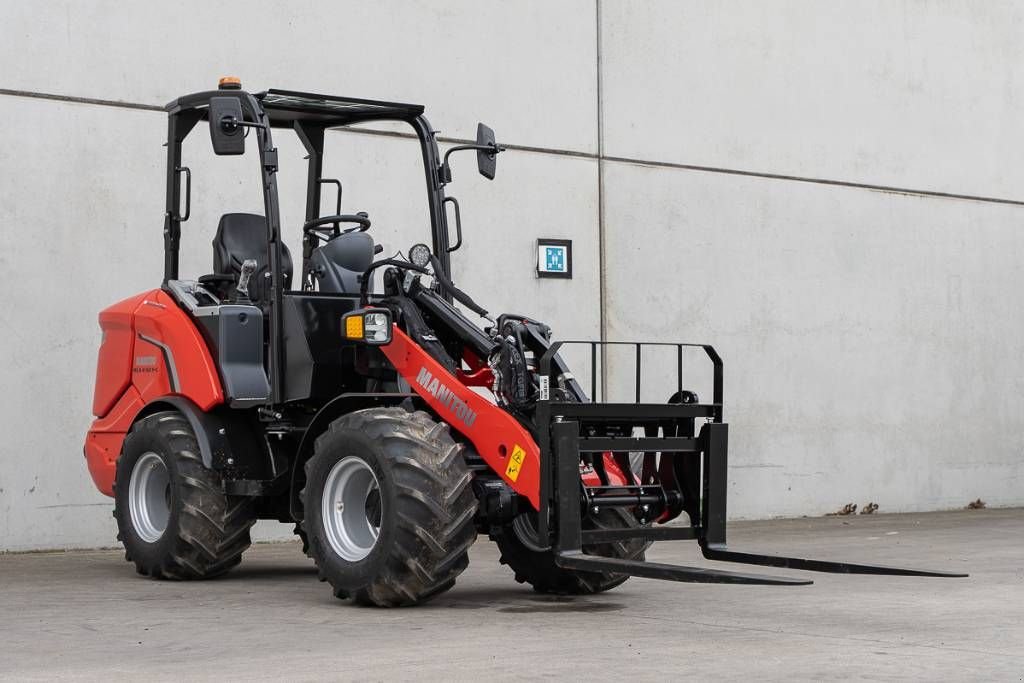 Kompaktlader του τύπου Manitou MLA 4-50 H, Neumaschine σε Moerbeke (Φωτογραφία 3)