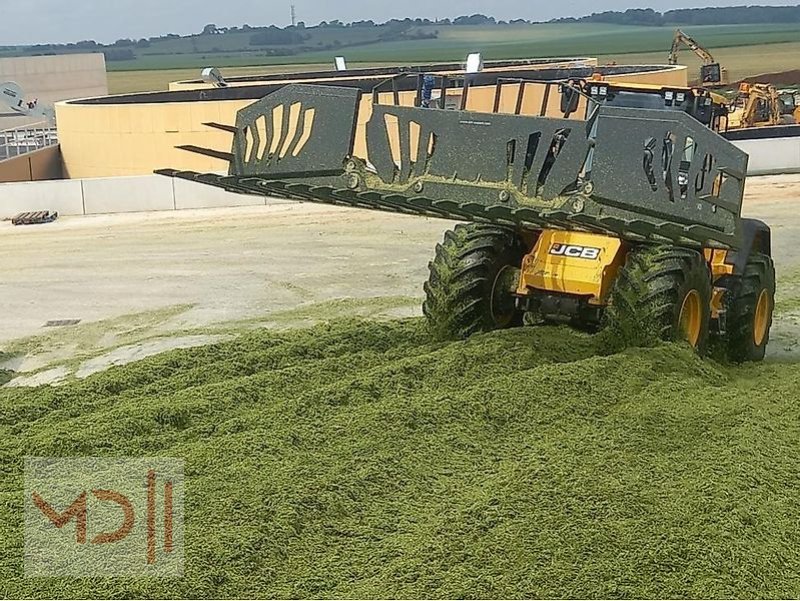 Kompaktlader des Typs MD Landmaschinen SD Grüngutgabel 3,5m , 4,5m, 5,5m, Neumaschine in Zeven (Bild 12)
