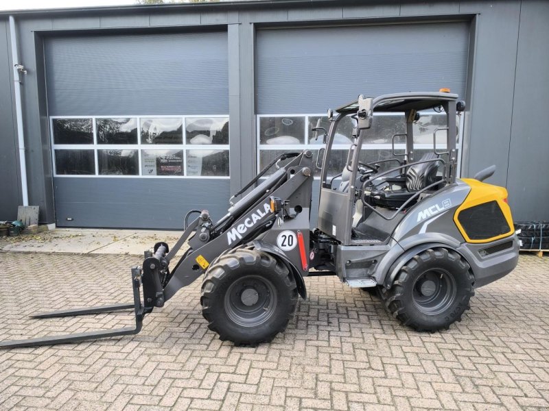 Kompaktlader Türe ait Mecalac MCL8, Gebrauchtmaschine içinde Hardegarijp