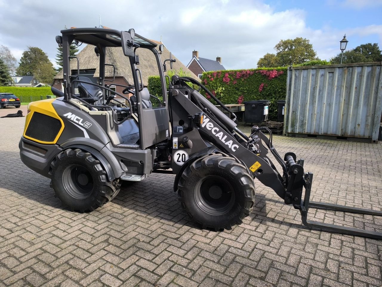 Kompaktlader of the type Mecalac MCL8, Gebrauchtmaschine in Hardegarijp (Picture 2)
