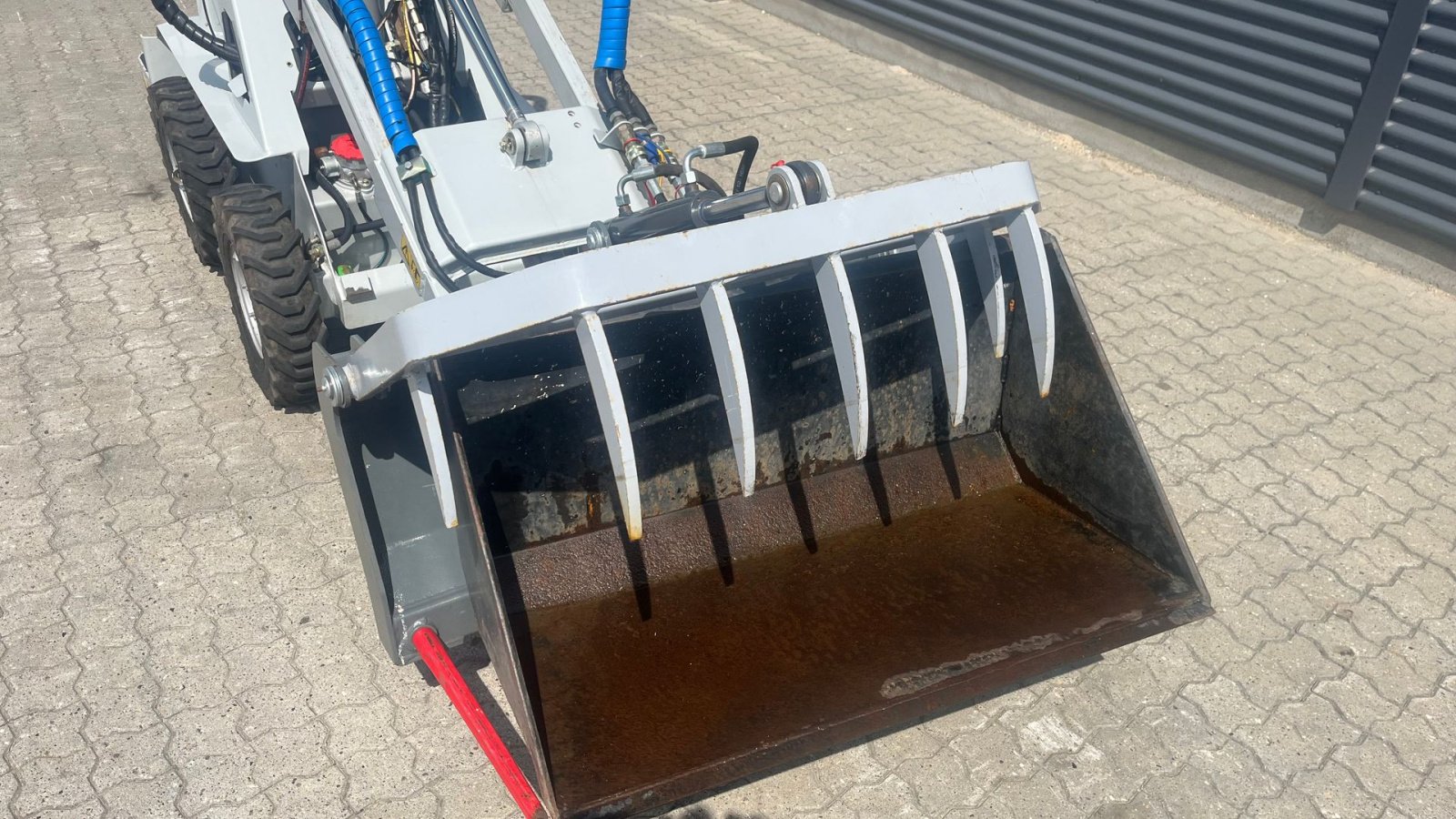 Kompaktlader tip Multione f18b  Telescopic med læsseskovl og siloklo, Gebrauchtmaschine in Rønnede (Poză 3)