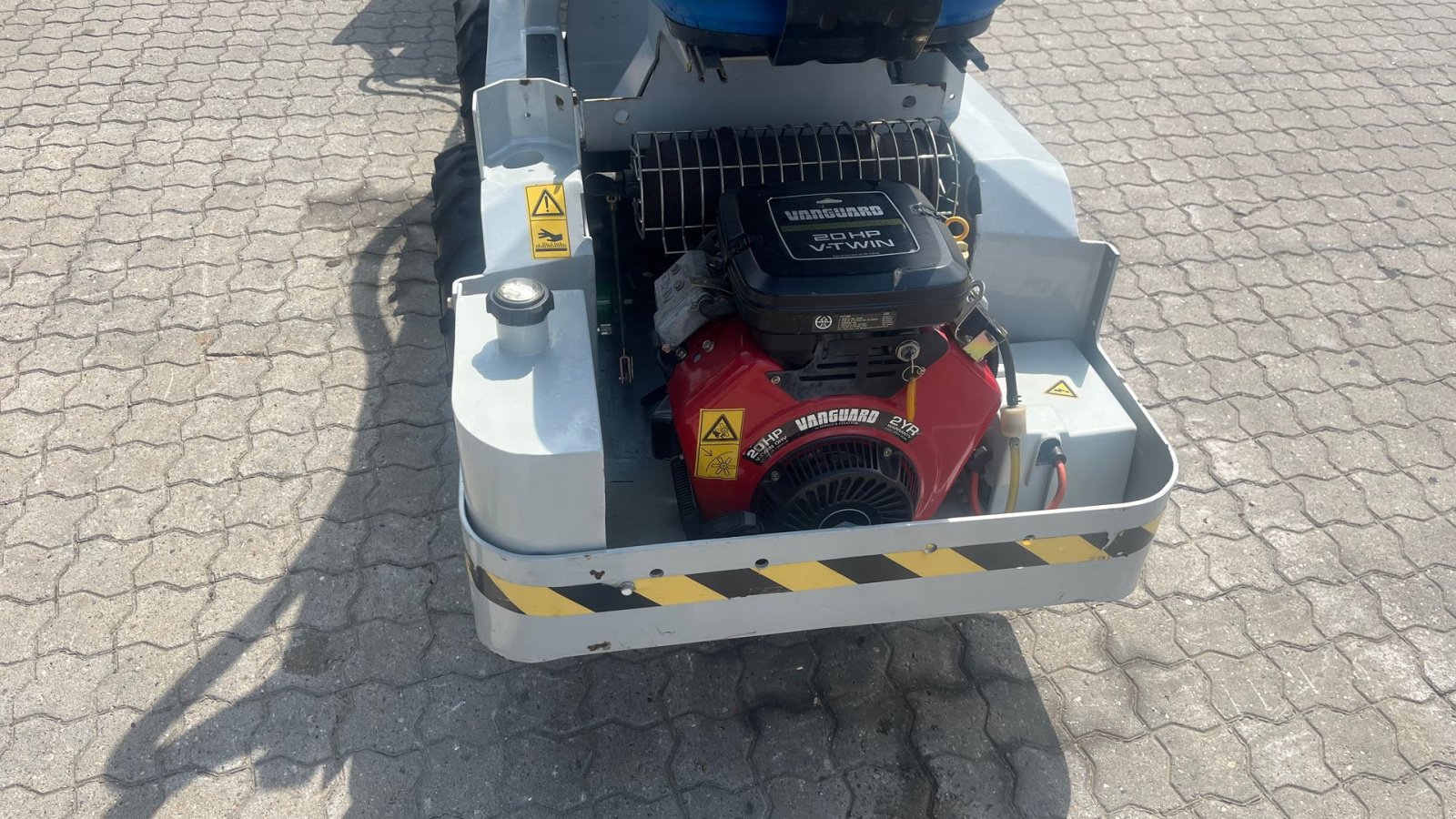 Kompaktlader tip Multione f18b  Telescopic med læsseskovl og siloklo, Gebrauchtmaschine in Rønnede (Poză 11)