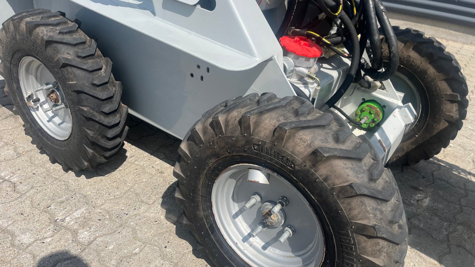 Kompaktlader tip Multione f18b  Telescopic med læsseskovl og siloklo, Gebrauchtmaschine in Rønnede (Poză 17)