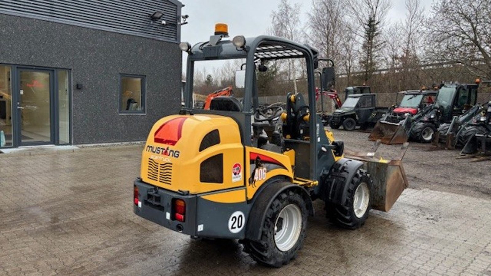 Kompaktlader del tipo Mustang AL 406, Gebrauchtmaschine en Nørresundby (Imagen 2)