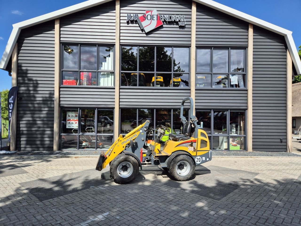 Kompaktlader of the type Mustang AL306, Gebrauchtmaschine in Lunteren (Picture 1)