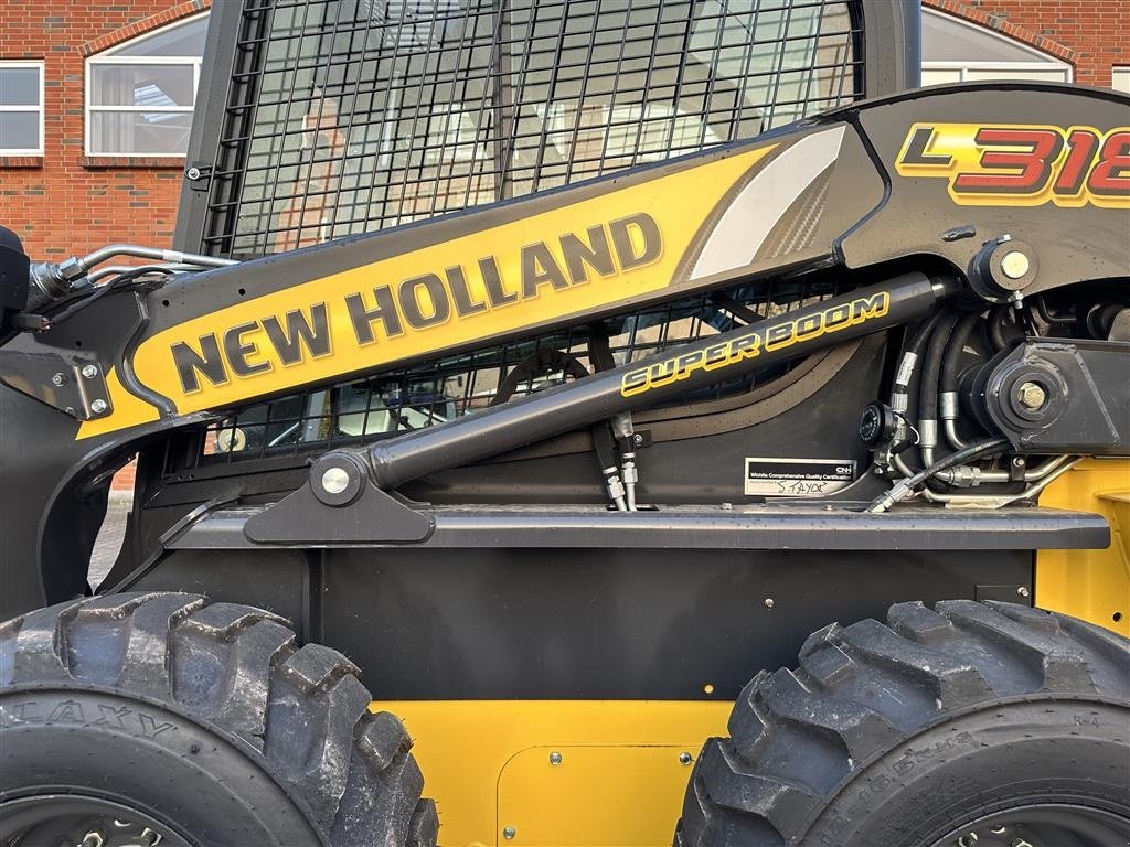 Kompaktlader of the type New Holland L318, Gebrauchtmaschine in Gjerlev J. (Picture 9)