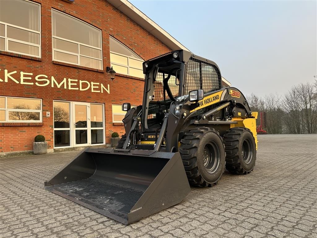 Kompaktlader of the type New Holland L318, Gebrauchtmaschine in Gjerlev J. (Picture 2)