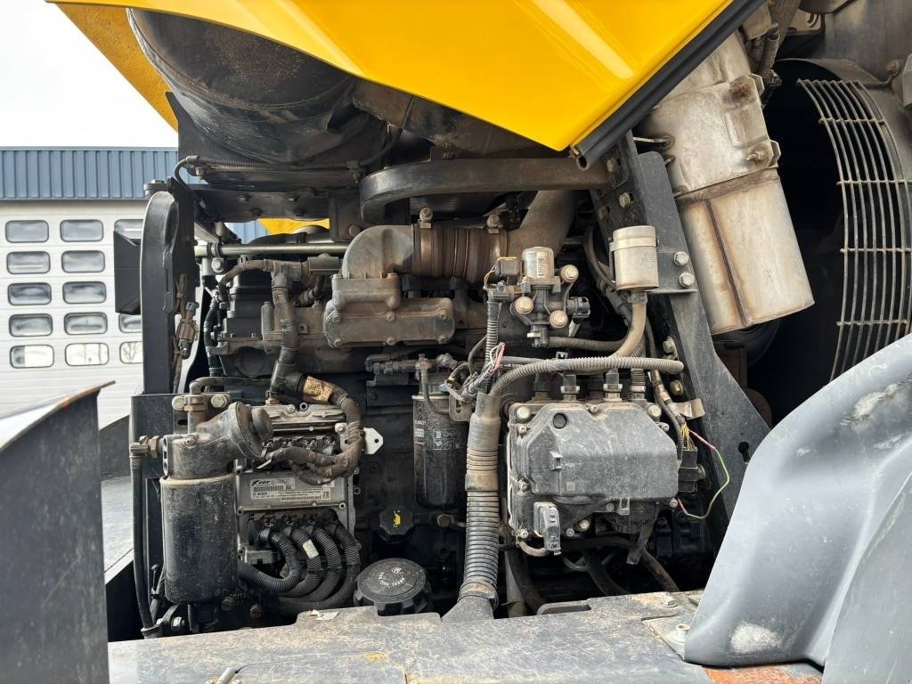 Kompaktlader des Typs New Holland W 170 D LR, Gebrauchtmaschine in Ribe (Bild 16)