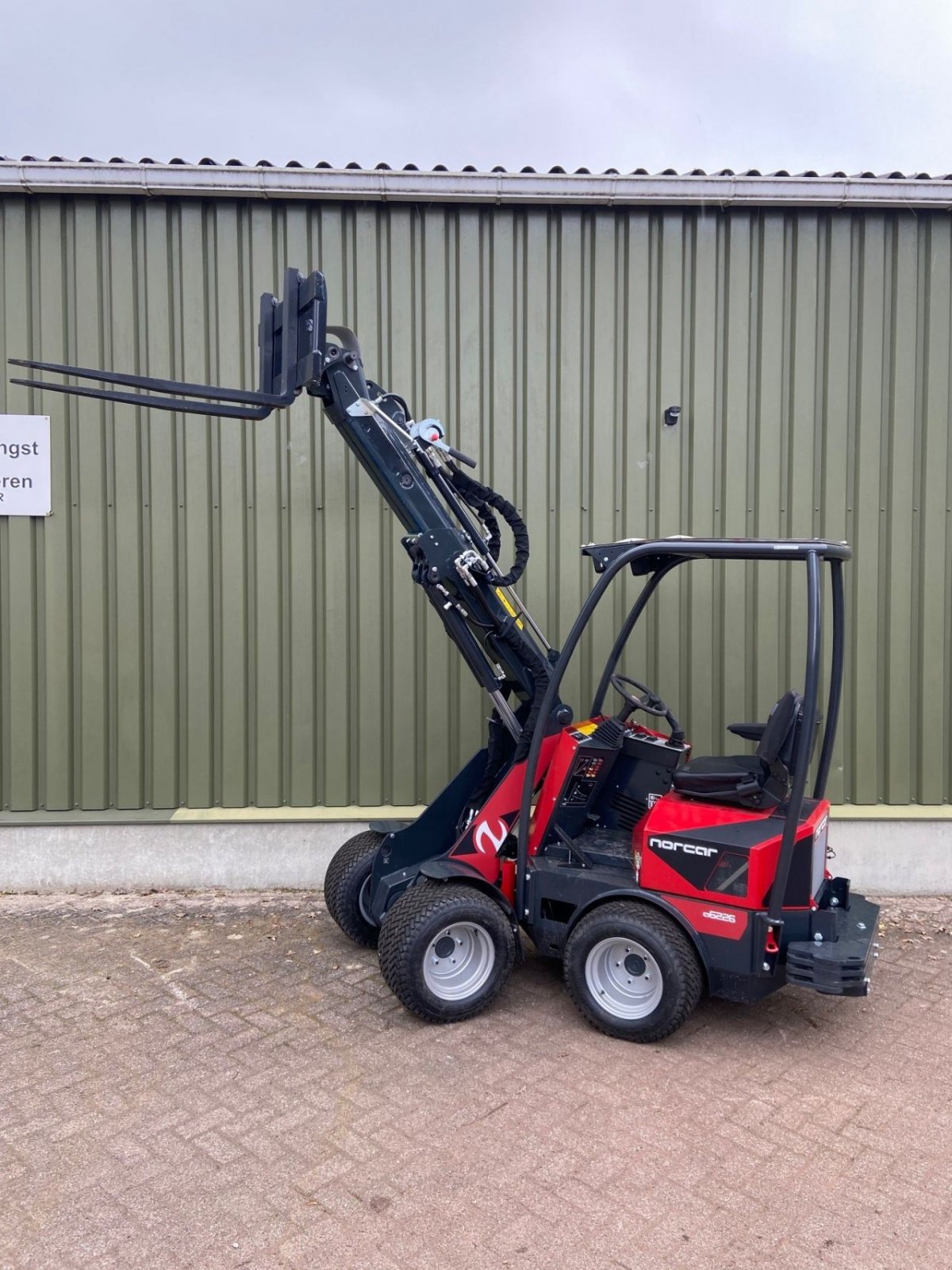 Kompaktlader of the type Norcar A 6226 Automotive, Neumaschine in Laren Gld (Picture 3)