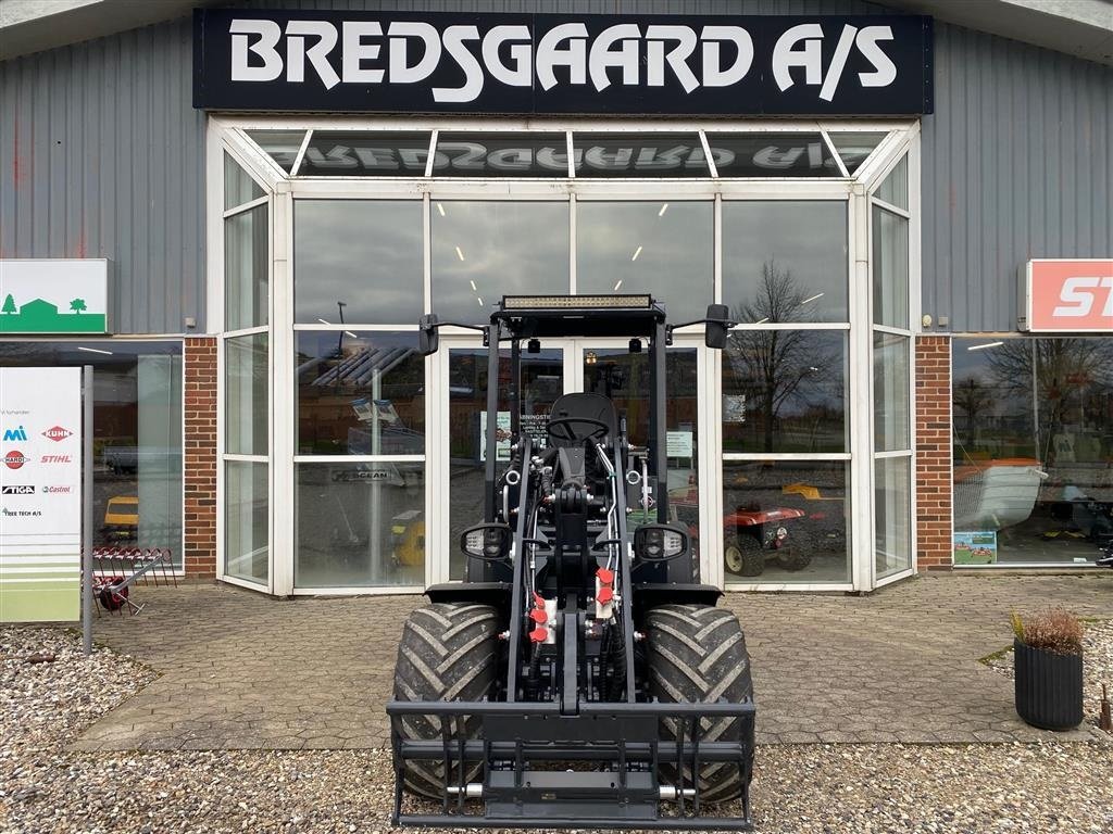 Kompaktlader des Typs Pitbull X 28 - 50 E Vi kører DEMO med denne kraftige el drevne maskine, Gebrauchtmaschine in Kjellerup (Bild 4)