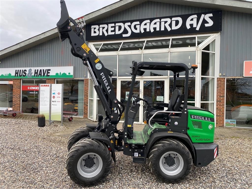 Kompaktlader des Typs Pitbull X 28 - 50 E Vi kører DEMO med denne kraftige el drevne maskine, Gebrauchtmaschine in Kjellerup (Bild 1)