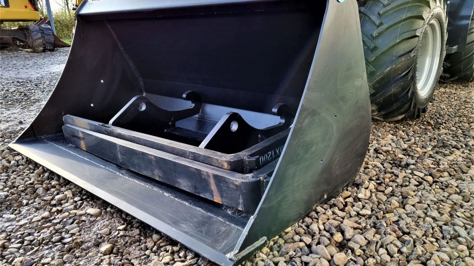 Kompaktlader of the type Pitbull X24-26V / fabriksny / DK edition - ny model / med redskaber, Gebrauchtmaschine in Arden (Picture 12)