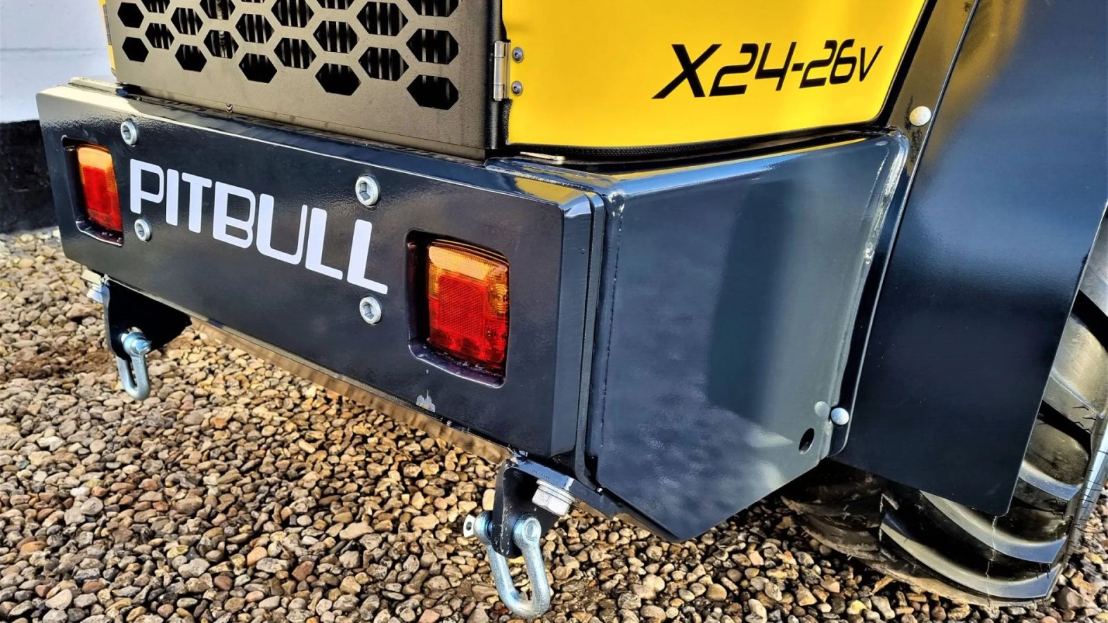 Kompaktlader of the type Pitbull X24-26V / fabriksny / DK edition - ny model / med redskaber, Gebrauchtmaschine in Arden (Picture 13)