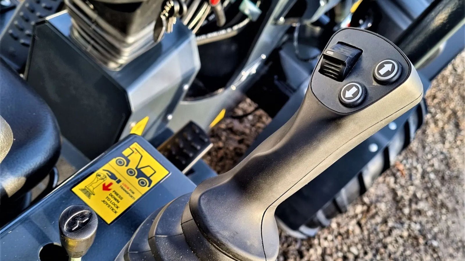 Kompaktlader of the type Pitbull X24-26V / fabriksny / DK edition - ny model / med redskaber, Gebrauchtmaschine in Arden (Picture 9)