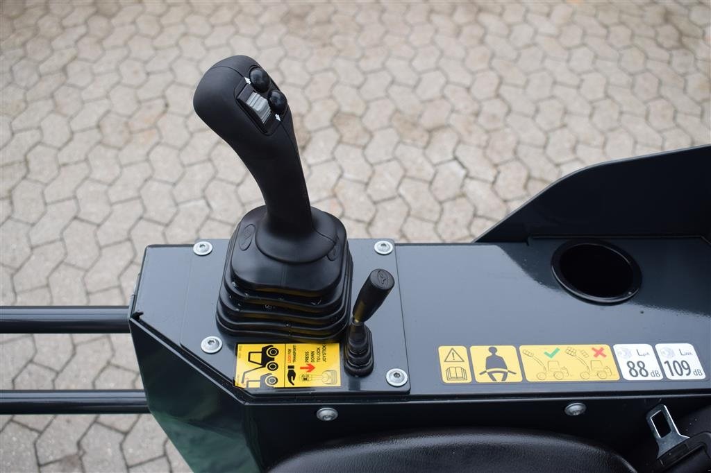 Kompaktlader of the type Pitbull X24-26V FABRIKSNY, Gebrauchtmaschine in Fredensborg (Picture 12)