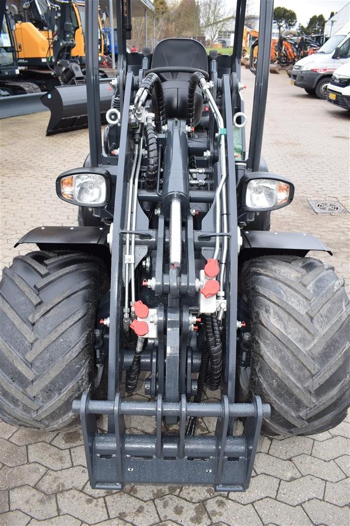 Kompaktlader of the type Pitbull X24-26V FABRIKSNY, Gebrauchtmaschine in Fredensborg (Picture 17)