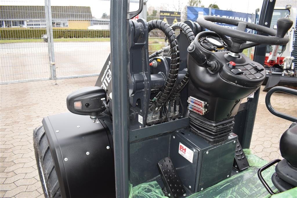Kompaktlader of the type Pitbull X24-26V FABRIKSNY, Gebrauchtmaschine in Fredensborg (Picture 10)