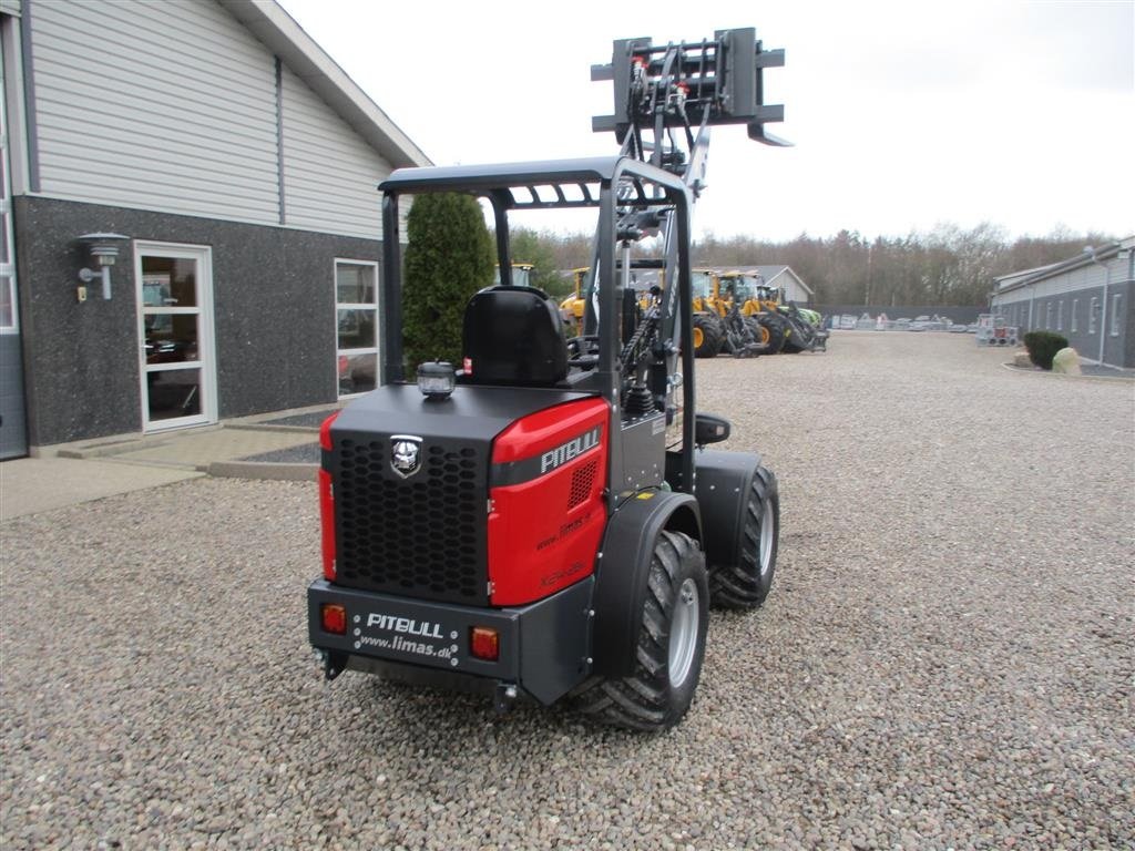 Kompaktlader of the type Pitbull X24-26V med lyspakke og 400mm hjulmontering., Gebrauchtmaschine in Lintrup (Picture 9)