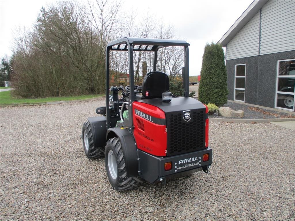 Kompaktlader of the type Pitbull X24-26V med lyspakke og 400mm hjulmontering., Gebrauchtmaschine in Lintrup (Picture 14)