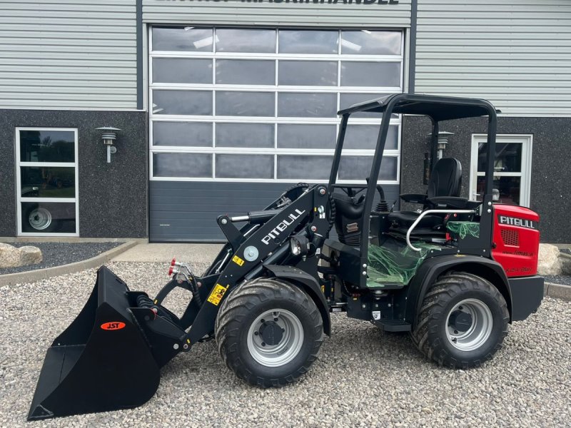 Kompaktlader типа Pitbull X24-26V med lyspakke og 400mm hjulmontering., Gebrauchtmaschine в Lintrup (Фотография 1)
