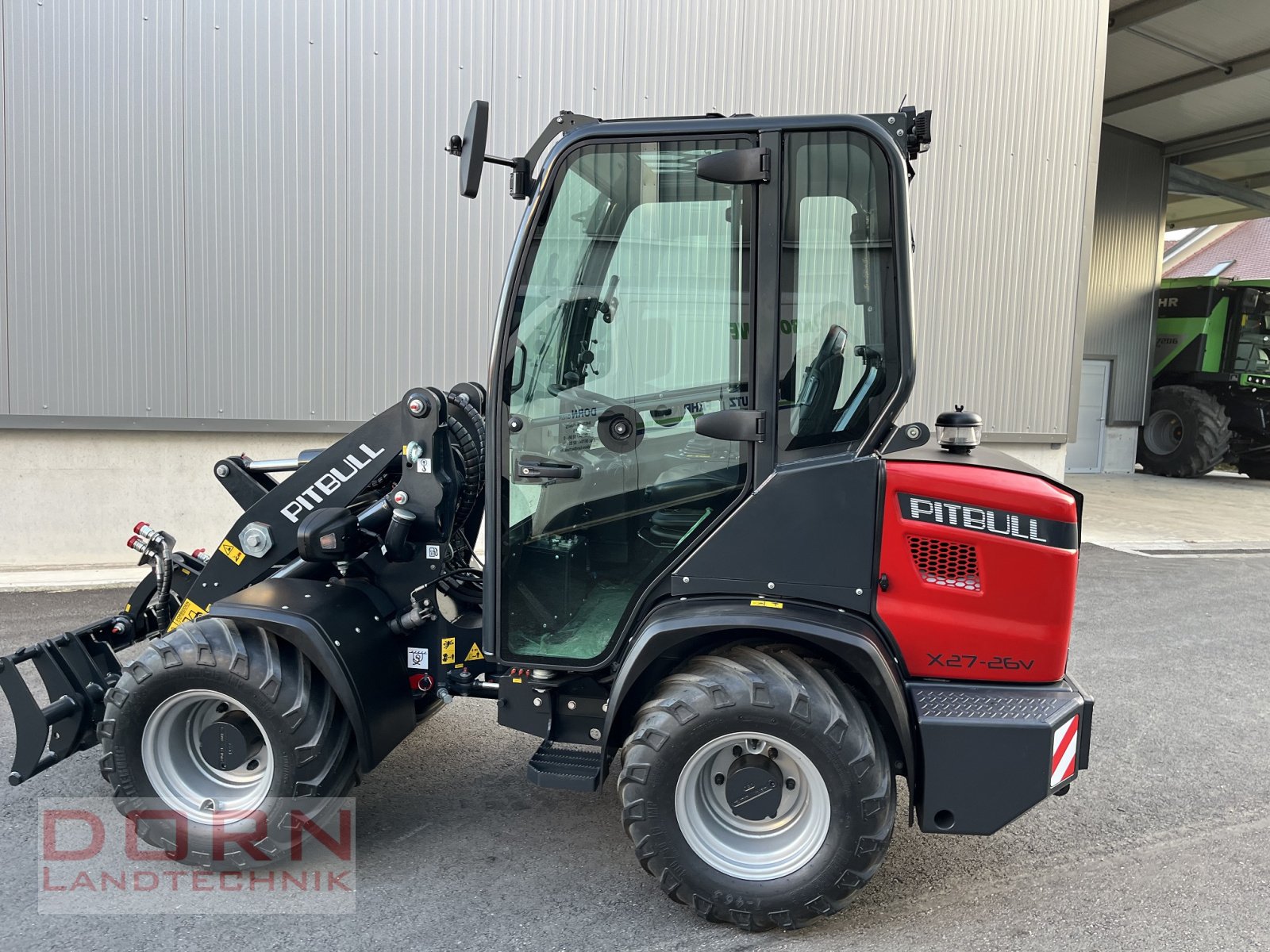 Kompaktlader des Typs Pitbull X27-26V mit Kabine, Neumaschine in Bruckberg (Bild 1)