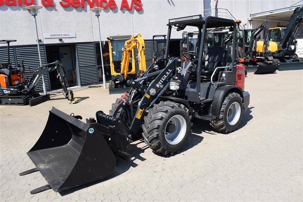 Kompaktlader of the type Pitbull X28-45CRT FABRIKSNY PITBULL, Gebrauchtmaschine in Fredensborg (Picture 2)
