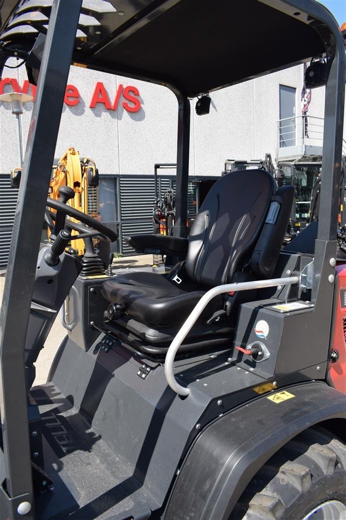 Kompaktlader of the type Pitbull X28-45CRT FABRIKSNY PITBULL, Gebrauchtmaschine in Fredensborg (Picture 12)