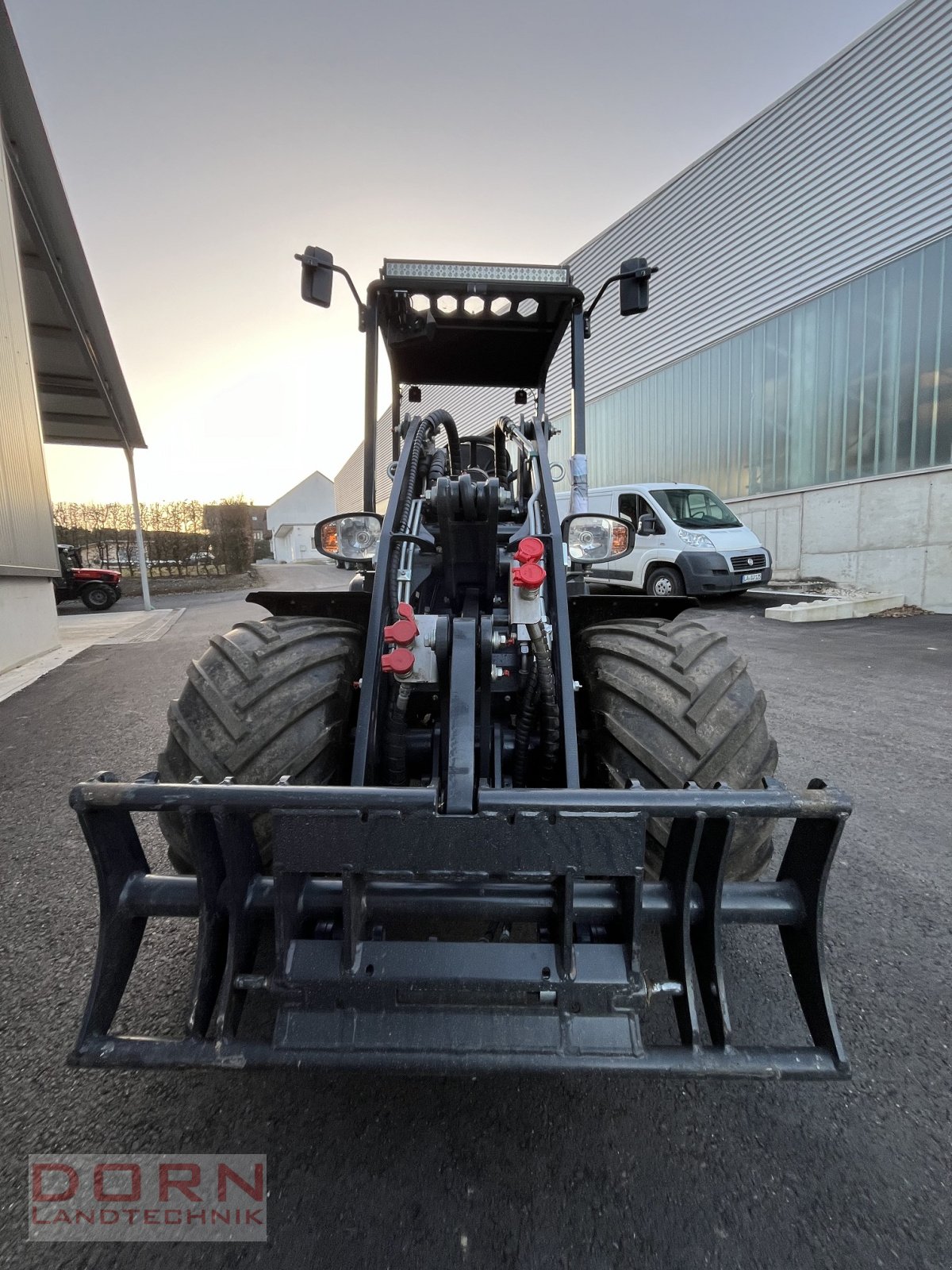 Kompaktlader of the type Pitbull X28-45CRT, Neumaschine in Bruckberg (Picture 6)