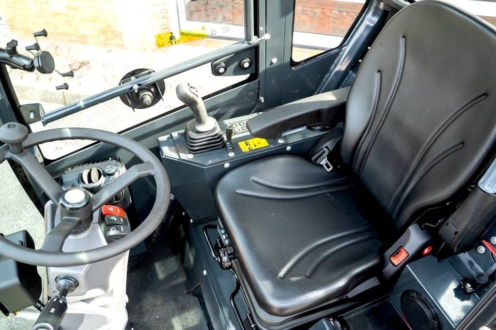 Kompaktlader typu Pitbull XL27-45CRT, Gebrauchtmaschine v Vrå, Frejlev, Hornslet & Ringsted (Obrázek 3)