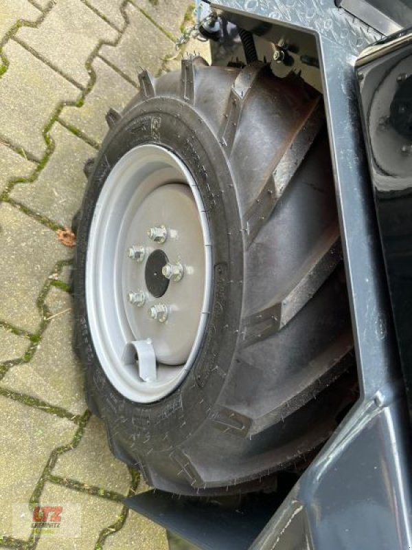 Kompaktlader of the type Schäffer 1622 HOFLADER, Neumaschine in Hartmannsdorf (Picture 9)