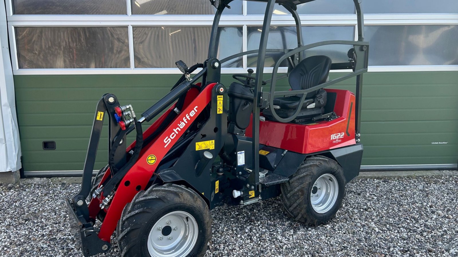 Kompaktlader of the type Schäffer 1622, Gebrauchtmaschine in Arden (Picture 1)