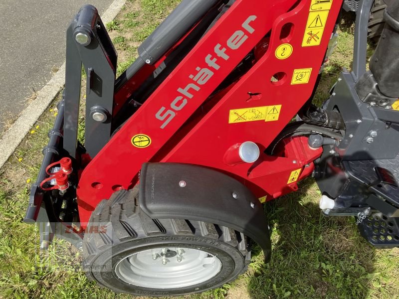 Kompaktlader of the type Schäffer 2024 S HOFLADER, Neumaschine in Plech (Picture 8)