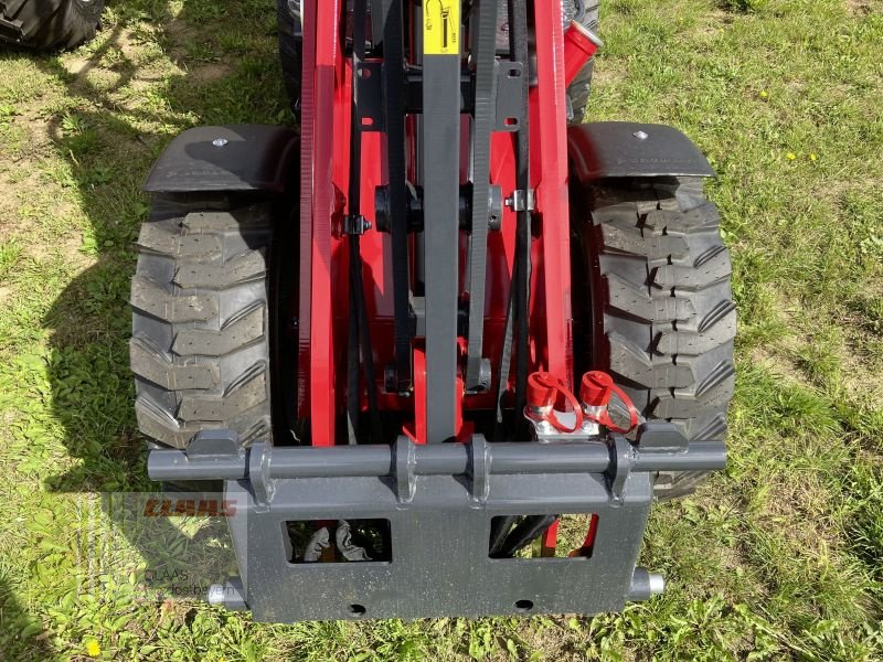 Kompaktlader of the type Schäffer 2024 S HOFLADER, Neumaschine in Plech (Picture 9)