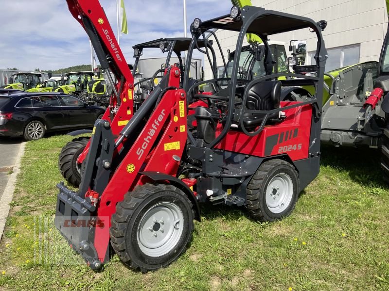 Kompaktlader of the type Schäffer 2024 S HOFLADER, Neumaschine in Plech (Picture 1)