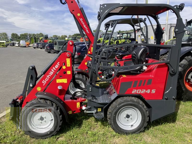 Kompaktlader of the type Schäffer 2024 S HOFLADER, Neumaschine in Plech (Picture 5)