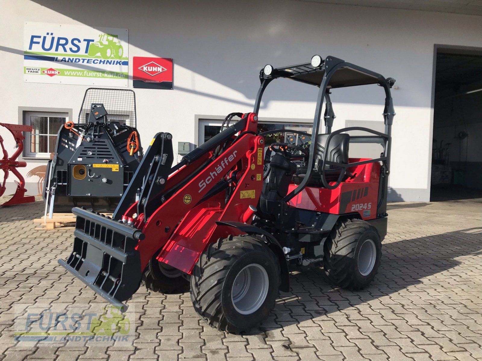Kompaktlader des Typs Schäffer 2024 S, Neumaschine in Perlesreut (Bild 2)