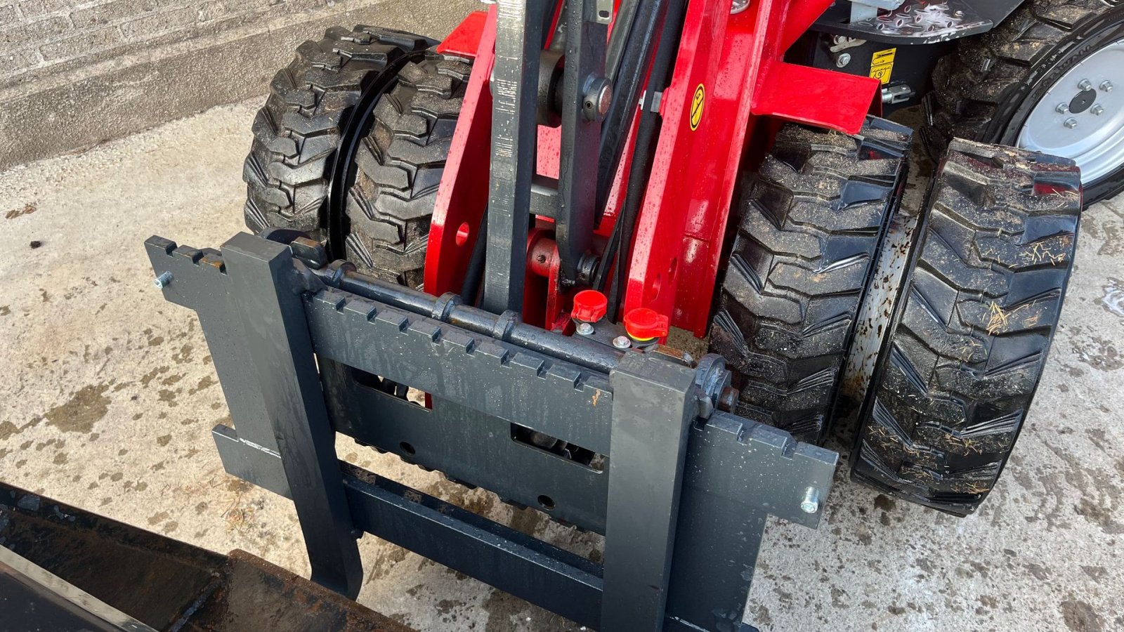 Kompaktlader tip Schäffer 2024, Gebrauchtmaschine in Grenaa (Poză 4)