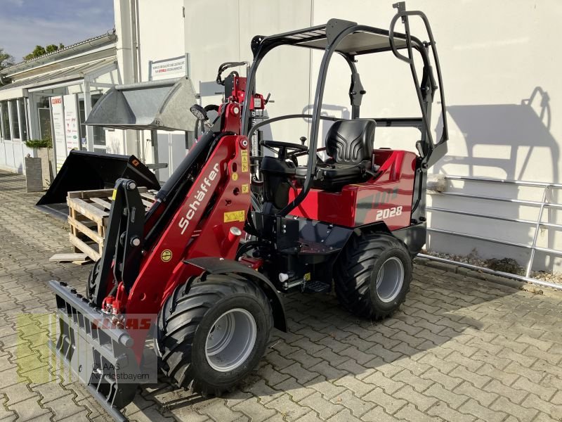 Kompaktlader of the type Schäffer 2028-2 HOFLADER, Neumaschine in Schwandorf (Picture 2)