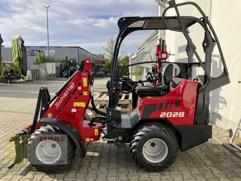 Kompaktlader of the type Schäffer 2028-2 HOFLADER, Neumaschine in Schwandorf (Picture 1)