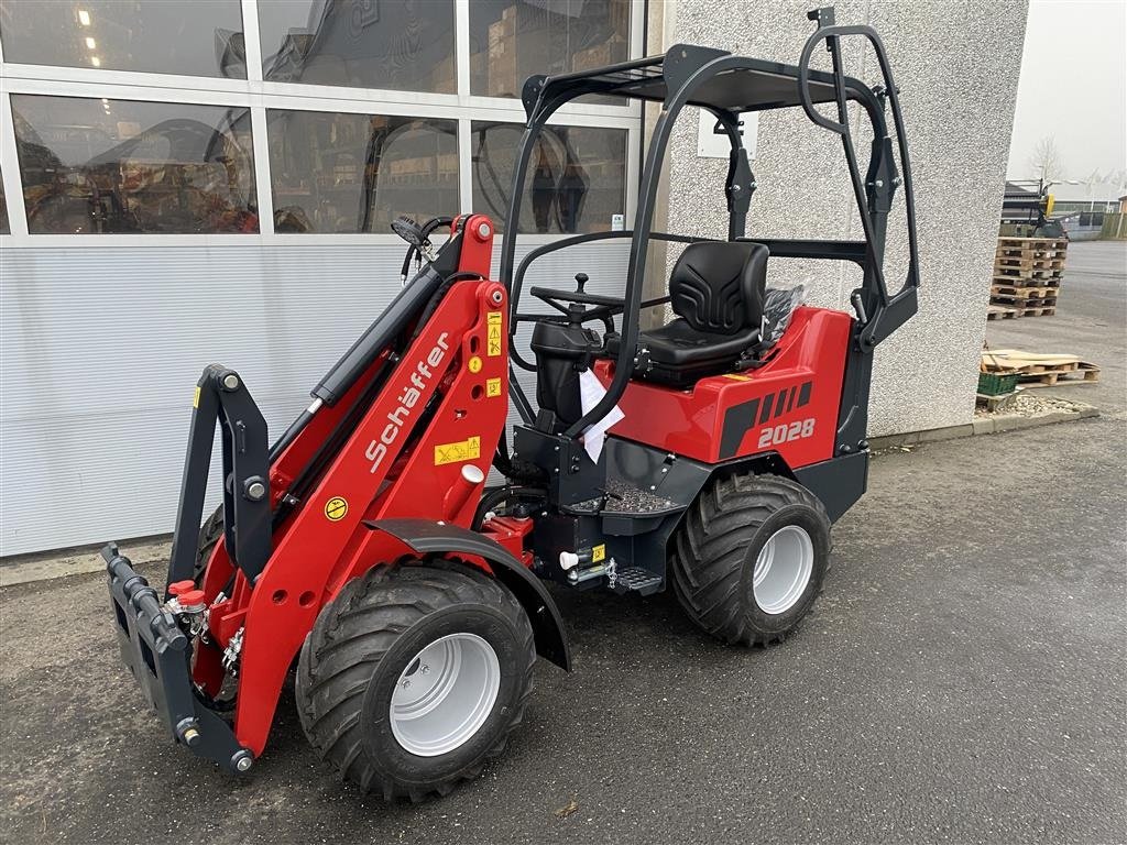 Kompaktlader of the type Schäffer 2028 PÅ LAGER TIL OMGÅENDE LEVERING, Gebrauchtmaschine in Holstebro (Picture 2)