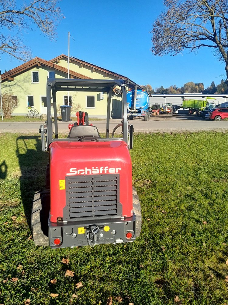 Kompaktlader of the type Schäffer 2028 SLT, Neumaschine in Peiting (Picture 2)