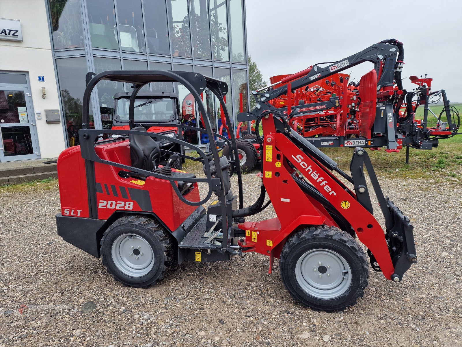 Kompaktlader of the type Schäffer 2028 SLT, Neumaschine in Eberfing (Picture 8)