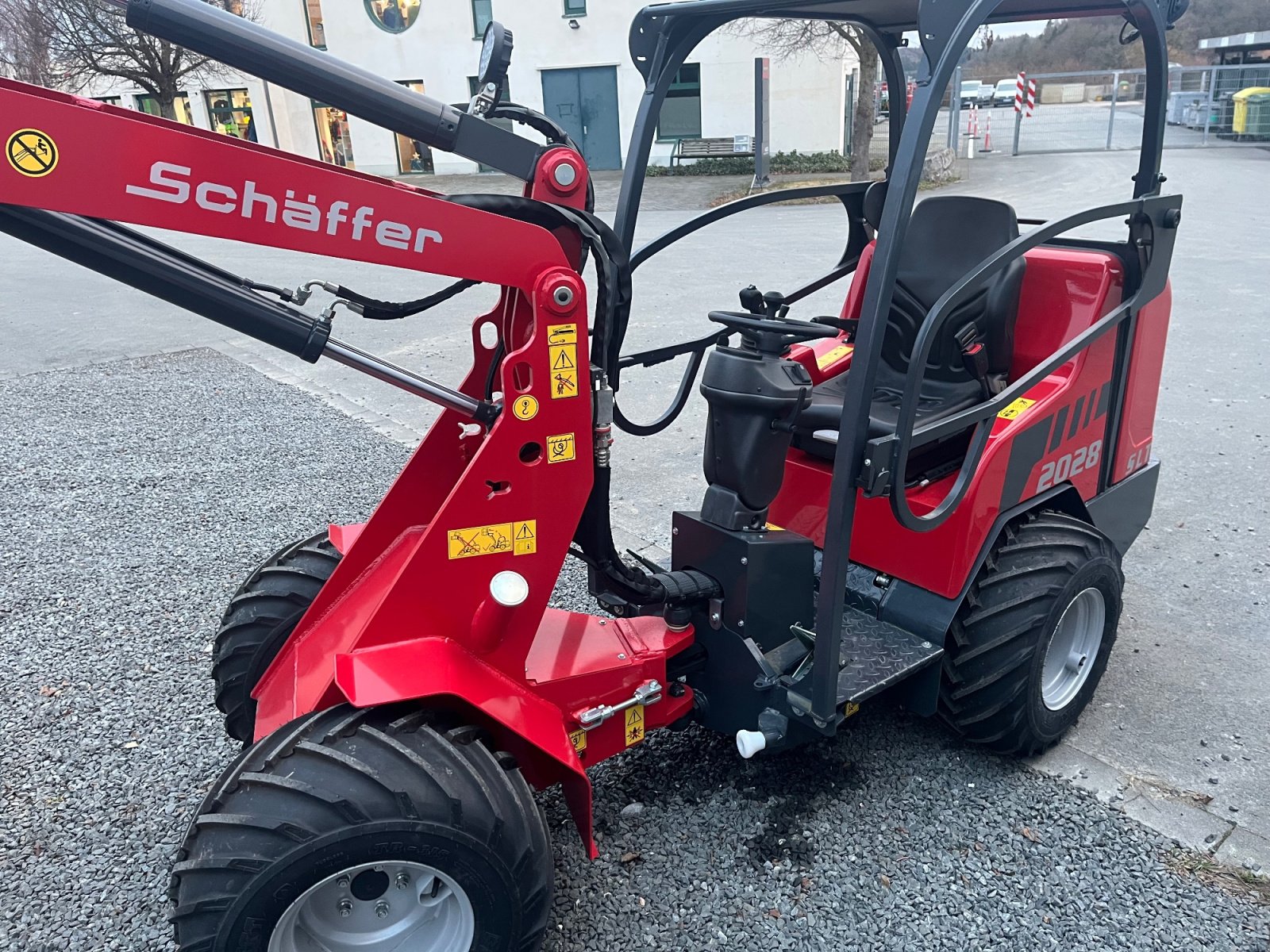 Kompaktlader del tipo Schäffer 2028 SLT, Neumaschine en Sundern-Stockum (Imagen 5)