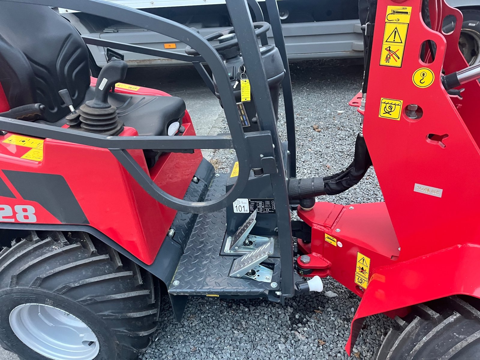 Kompaktlader del tipo Schäffer 2028 SLT, Neumaschine en Sundern-Stockum (Imagen 8)