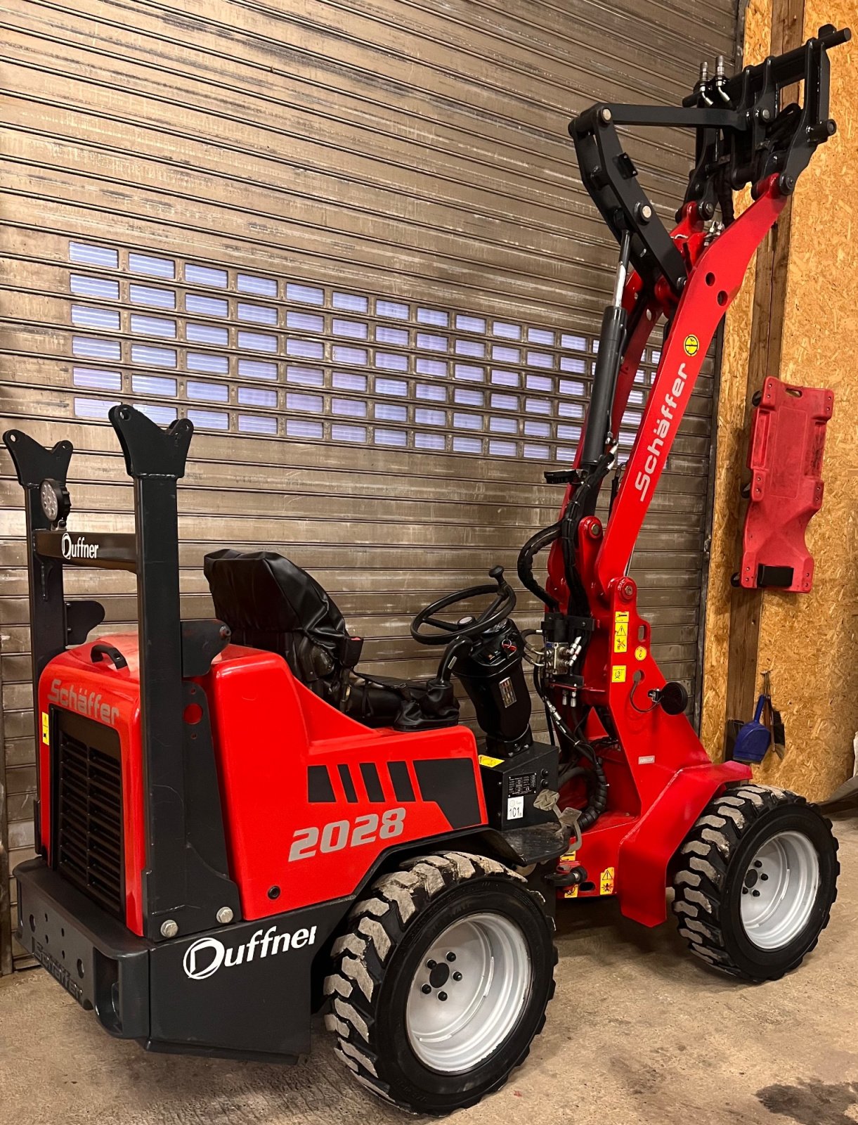 Kompaktlader типа Schäffer 2028, Gebrauchtmaschine в Hohenstein (Фотография 3)