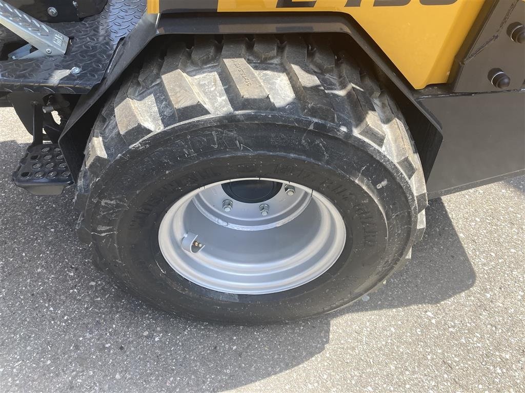 Kompaktlader of the type Schäffer 2430 NORDIC HD, Gebrauchtmaschine in Roskilde (Picture 5)