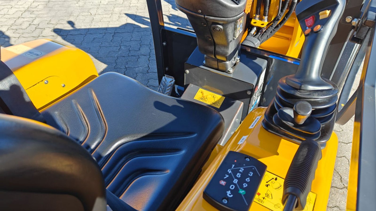 Kompaktlader del tipo Schäffer 2430 slt, Gebrauchtmaschine In Vrå (Immagine 12)